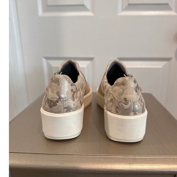 Clarks Women's Layton Step Sneakers Ivory Camo Size 8.5M - Picture 4 of 9